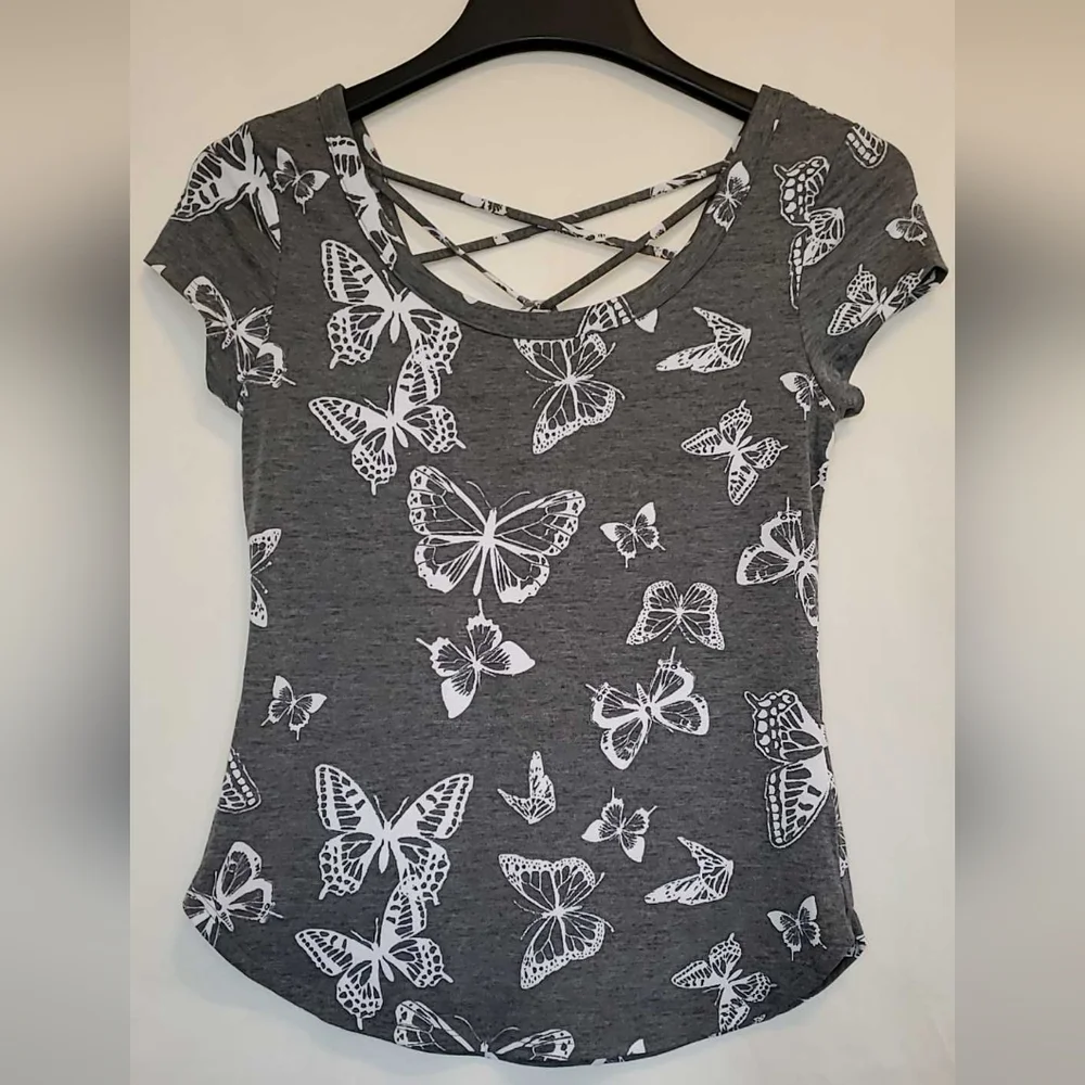 EUC Gray Butterfly Print Women's Top - Picture 1 of 4